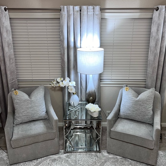 1-NWT CALLISTO HOME DECORATIVE PILLOW ( Please read description for details) - Picture 8 of 16